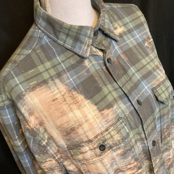 Tyler Childers flannel - Picture 2 of 8